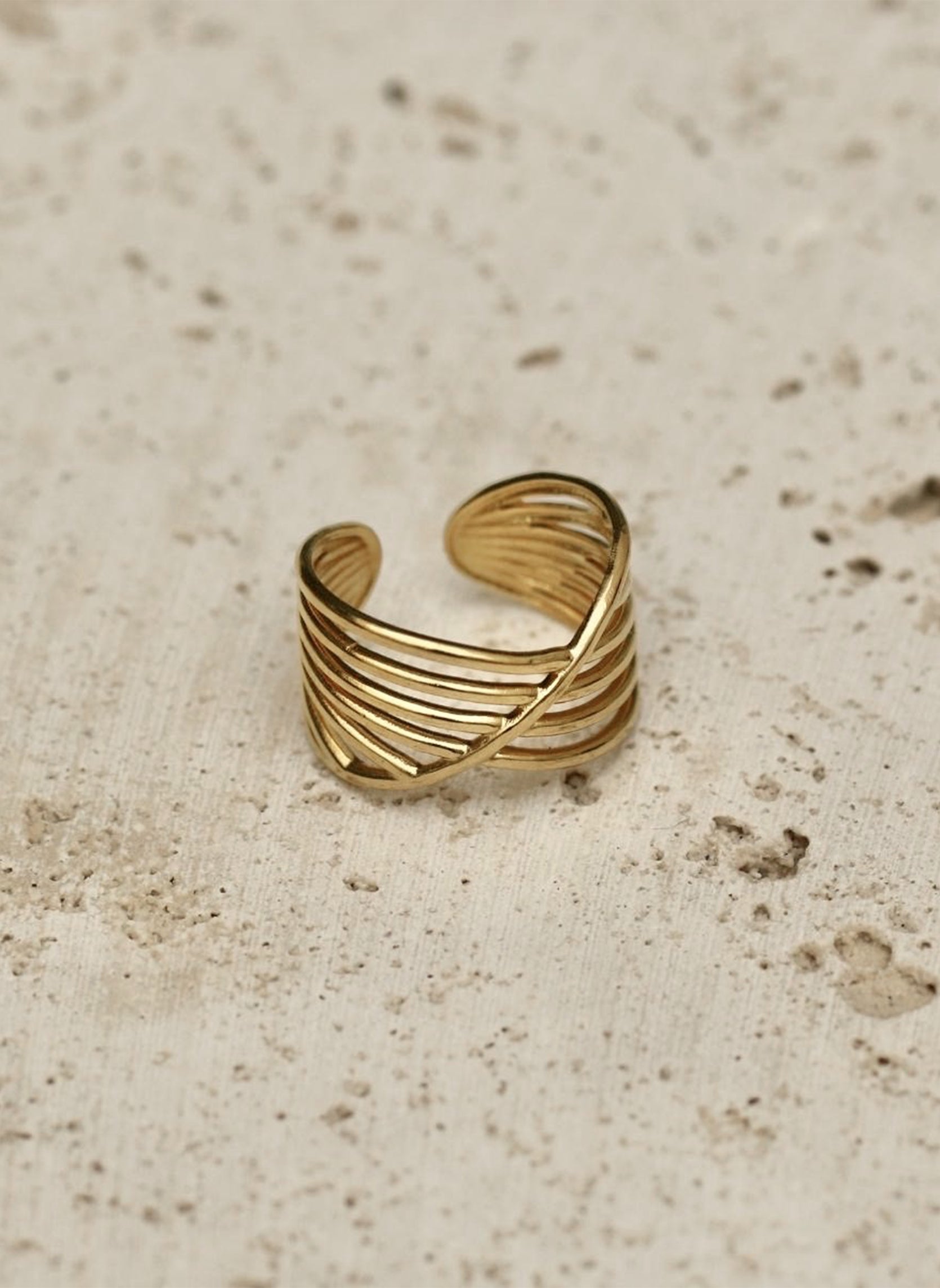 Large ring Omega